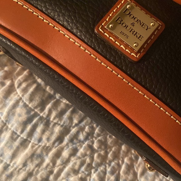 Women’s Black Dooney and Bourke Small satchel - Picture 11 of 12